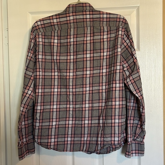 UNTUCKit men’s gray plaid long sleeve button down shirt size medium - Picture 6 of 9